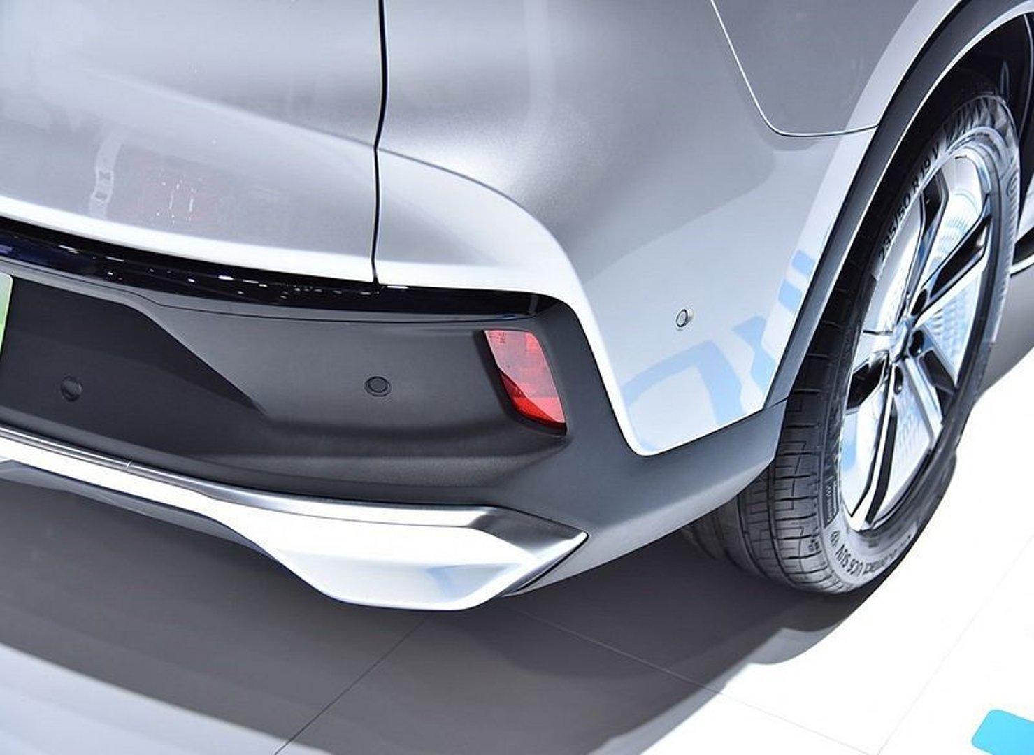 maxus_Euniq_6_1_generation__SUV_5-doors__28.jpg