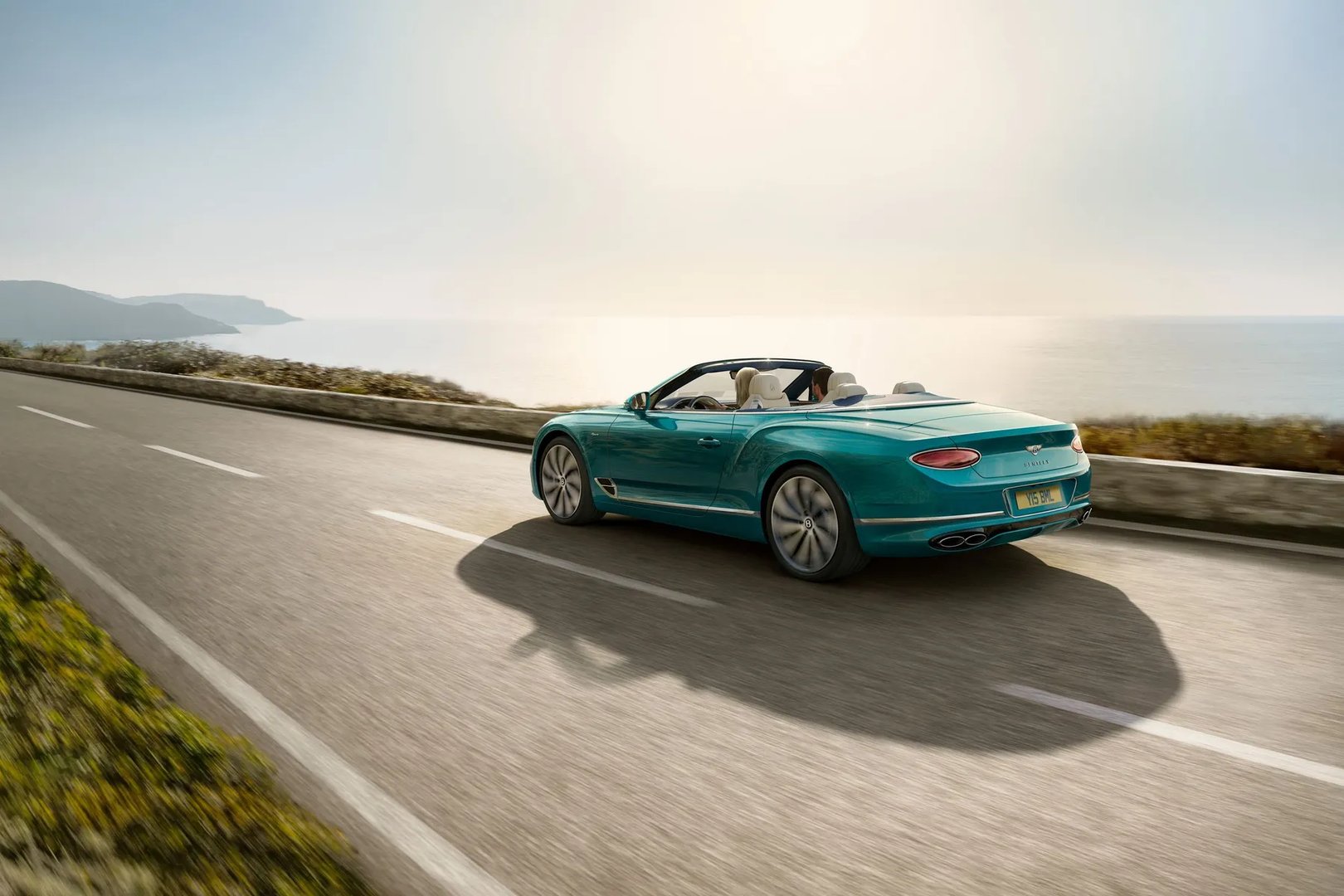 Bentley_Continental_GT_3_generation_restyling__Cabrio__1.jpg