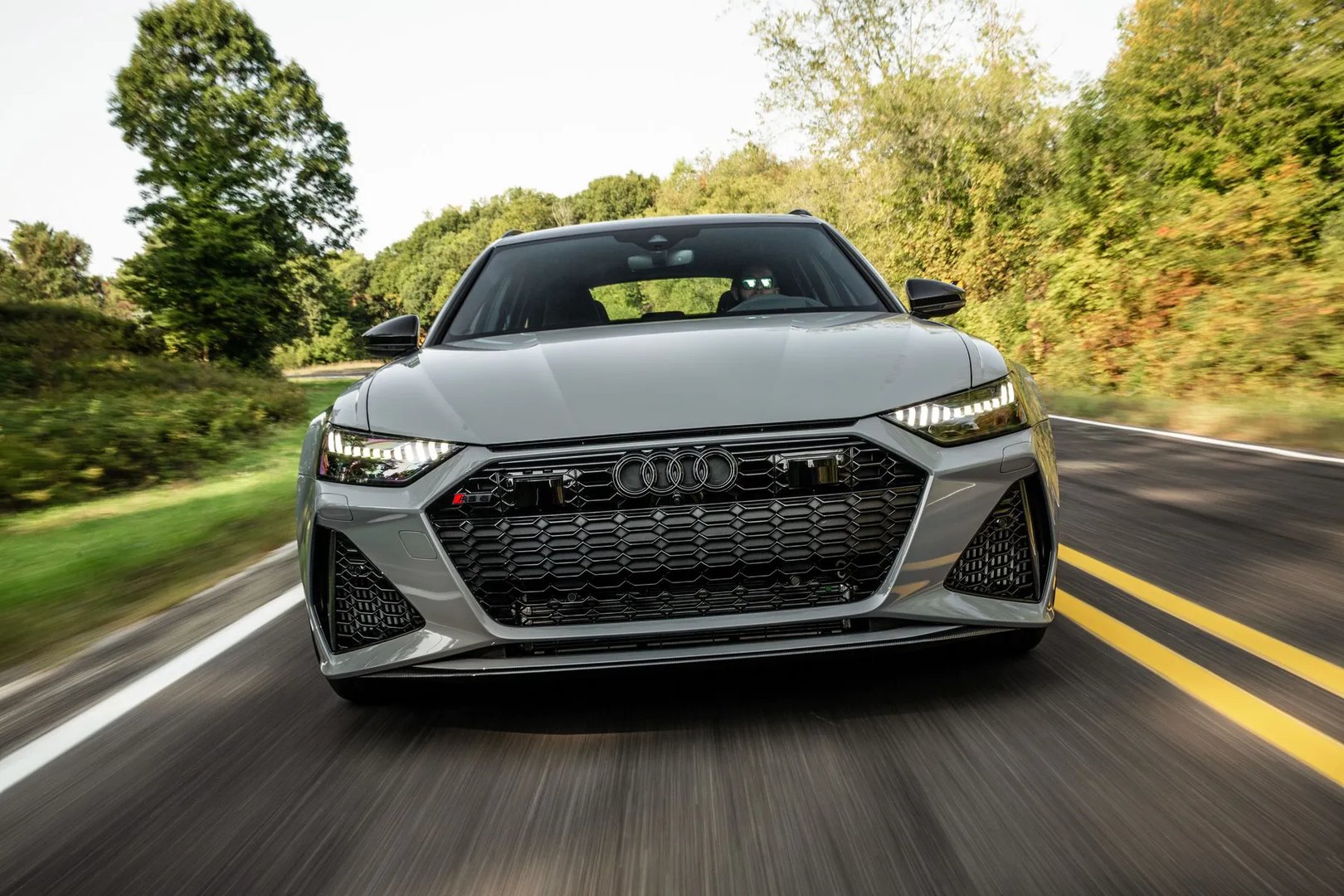 Audi_RS6_4_generation__Estate_5-door__6.jpg