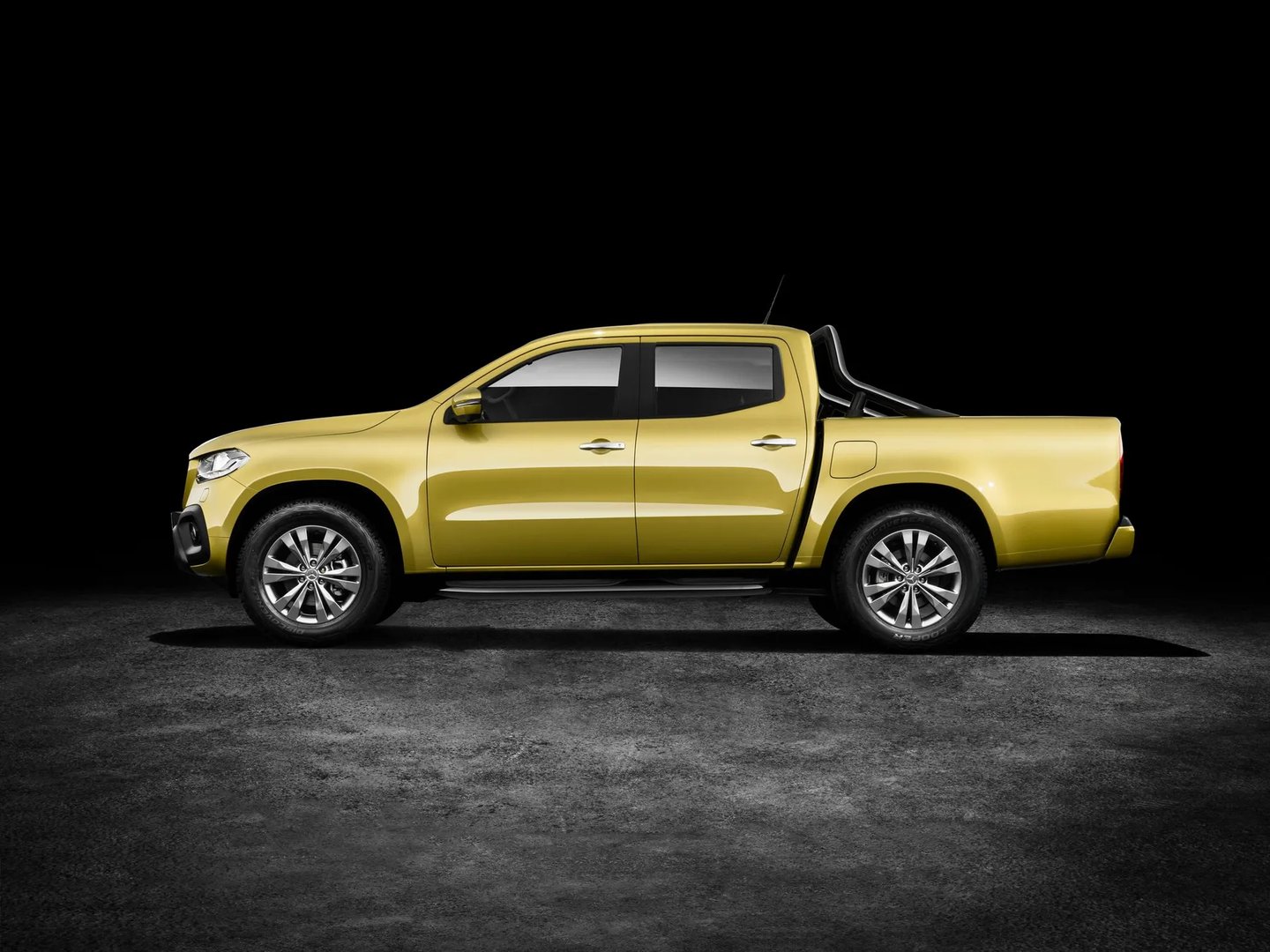 Mercedes_X-Class_1_generation__Pickup_double-cab__3.jpg