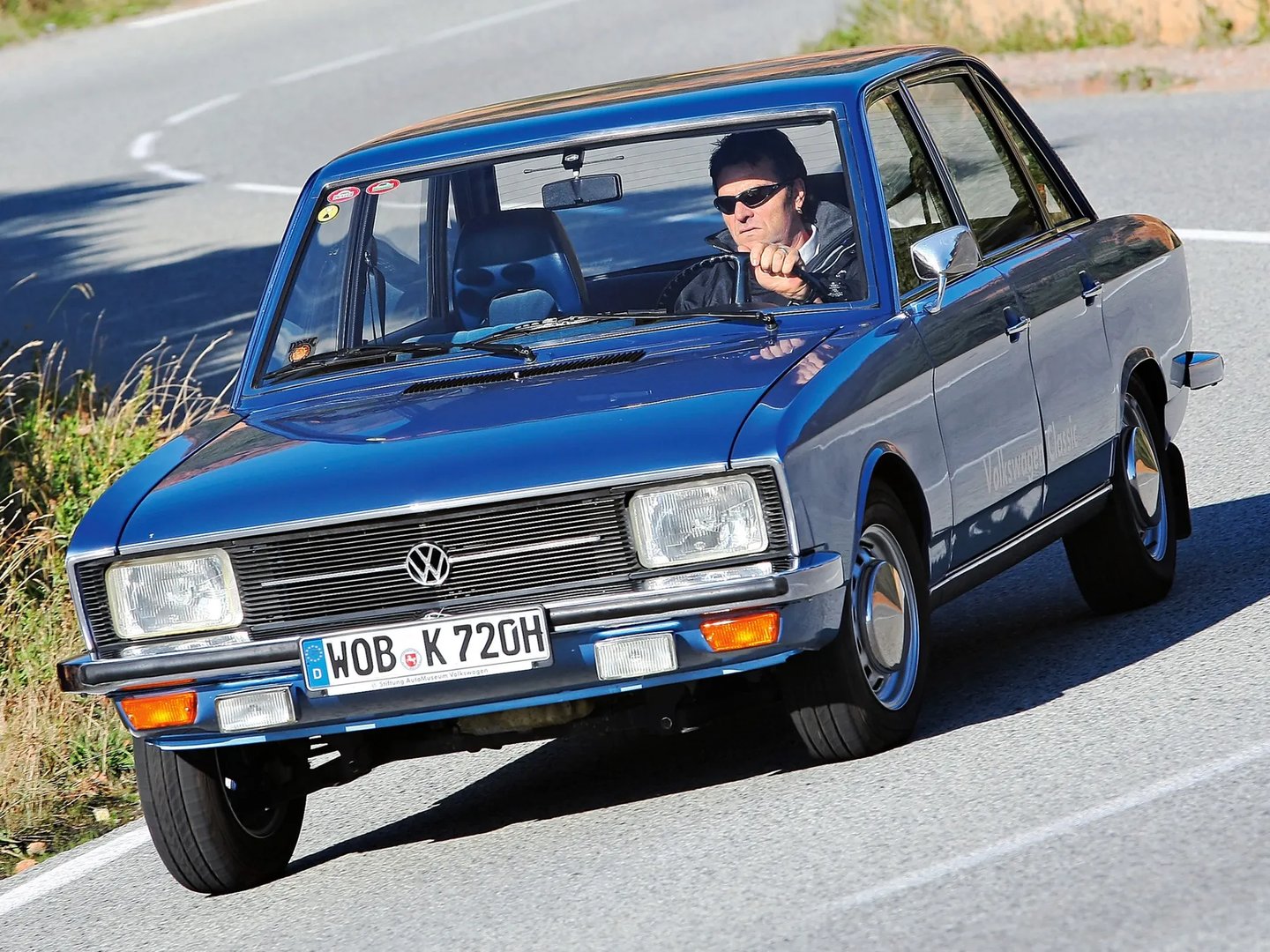 —  Sedan