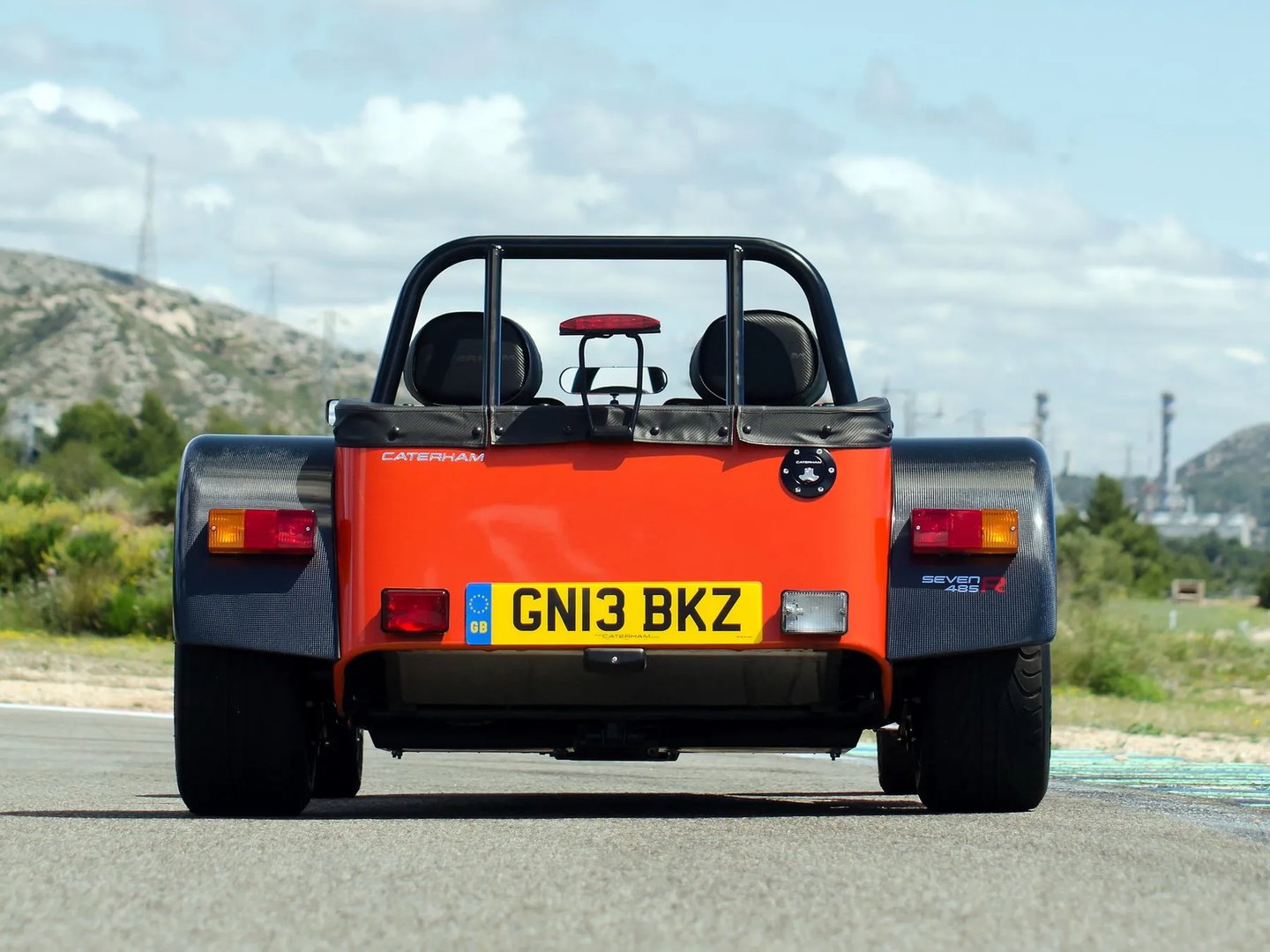 Caterham_Seven_1_generation__Roadster__4.jpg