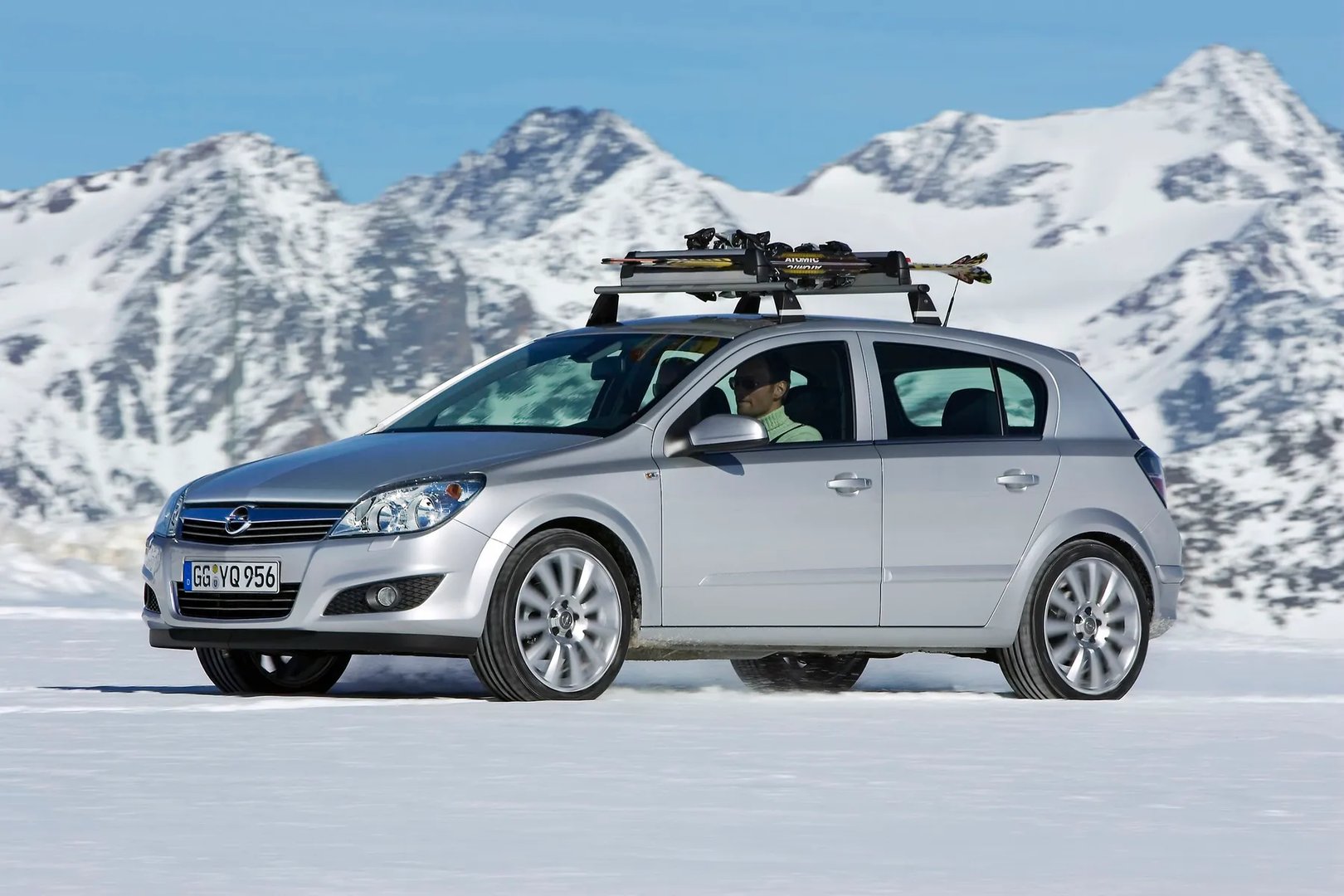 Opel_Astra_3_generation_restyling__Hatchback_5-door__9.jpg