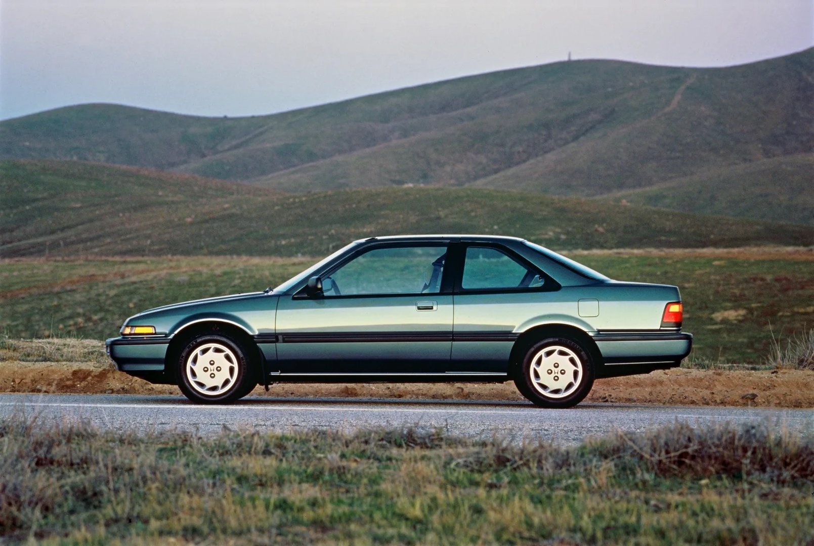 Honda_Accord_(USA)_3_generation__Coupe__3.jpg