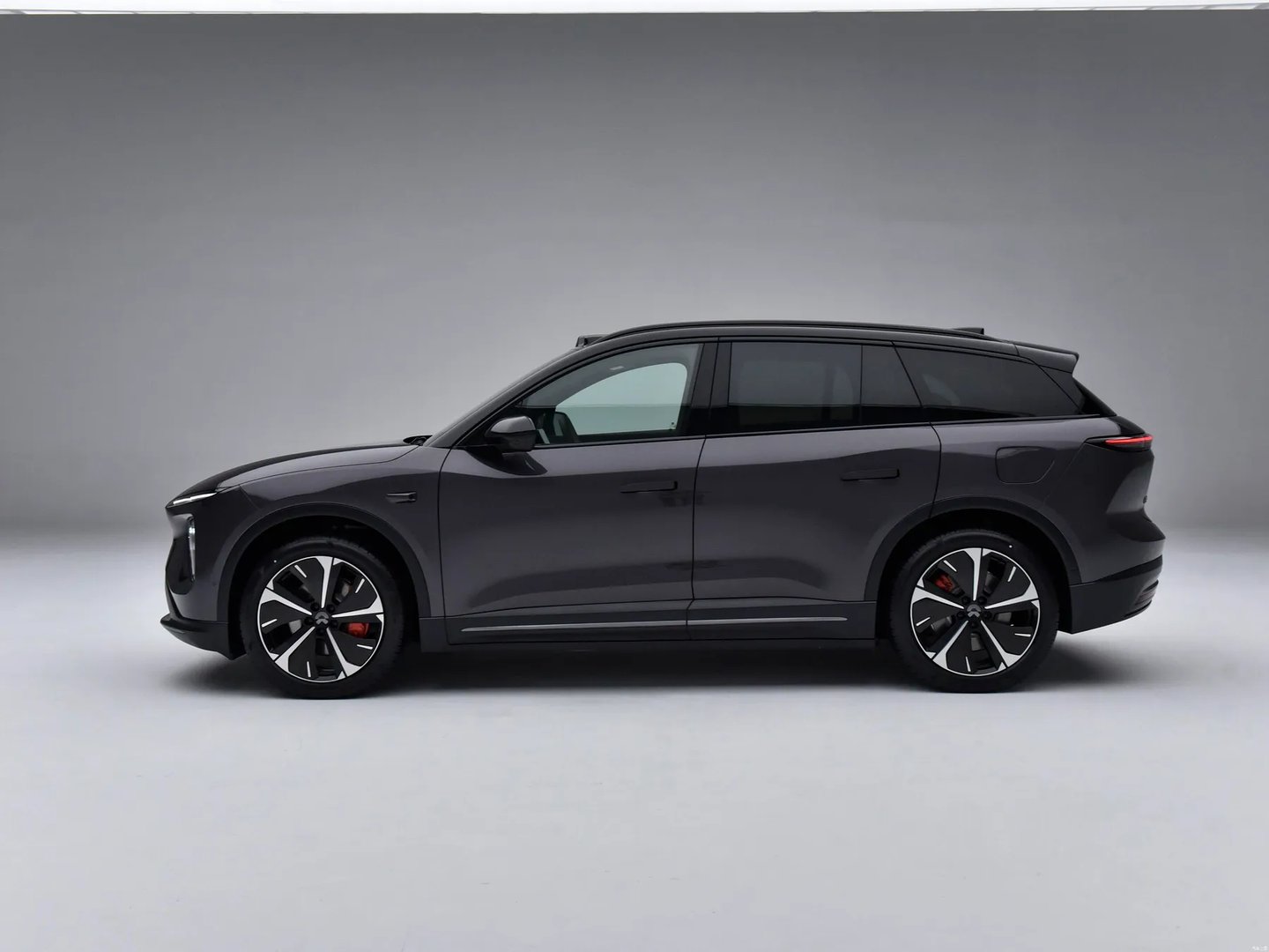 nio_ES6_2_generation__SUV_5-doors__2.jpg
