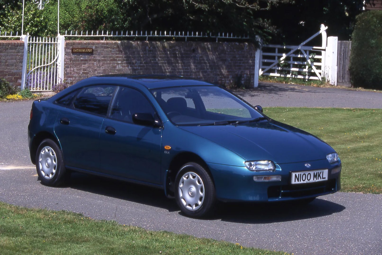 Mazda_323_Lantis_5_generation__Hatchback_5-door__5.jpg