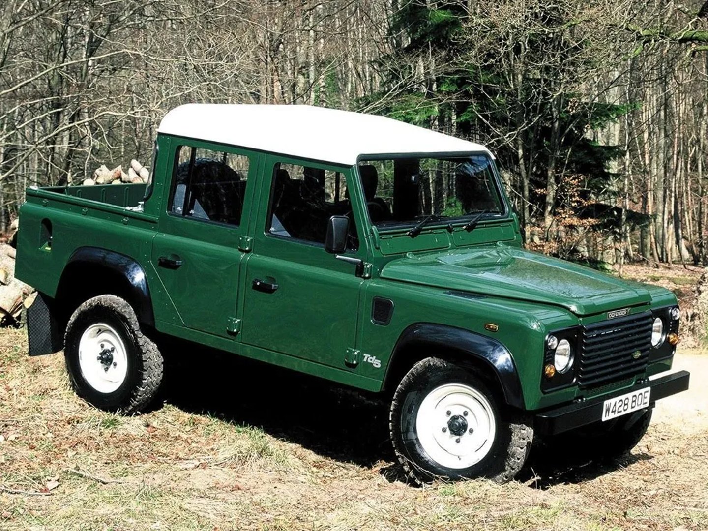 Land Rover_Defender_1_generation__Pickup_double-cab__2.jpg