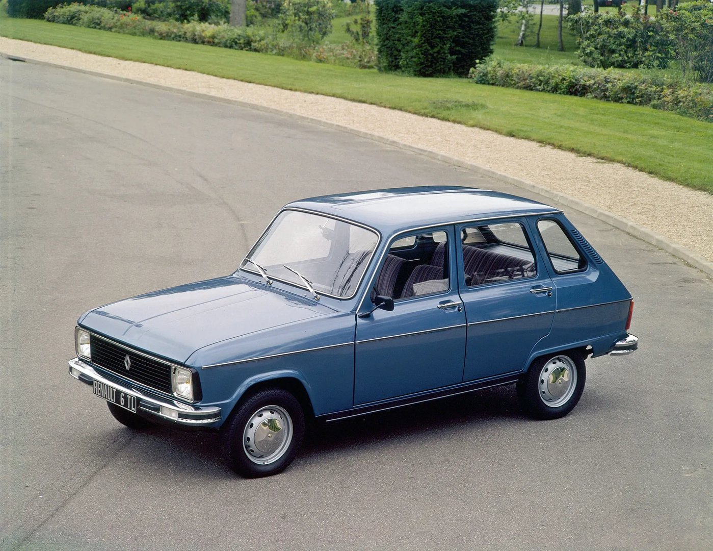Renault_6_1_generation__Mini_5-doors__1.jpg