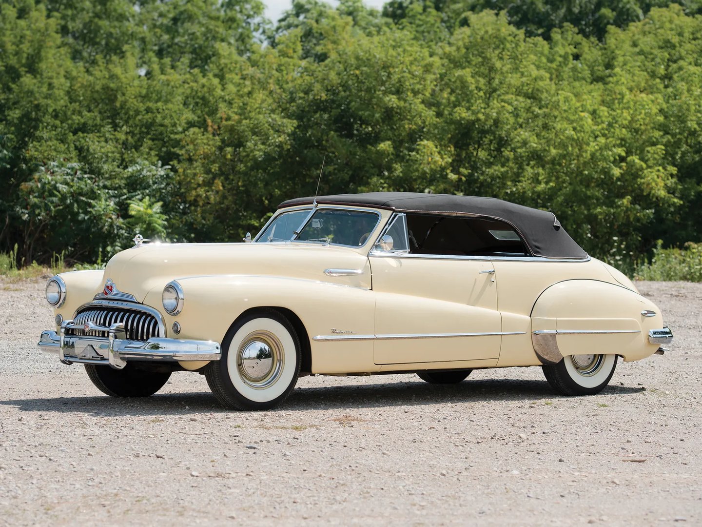 Buick_Roadmaster_4_generation__Cabrio__8.jpg
