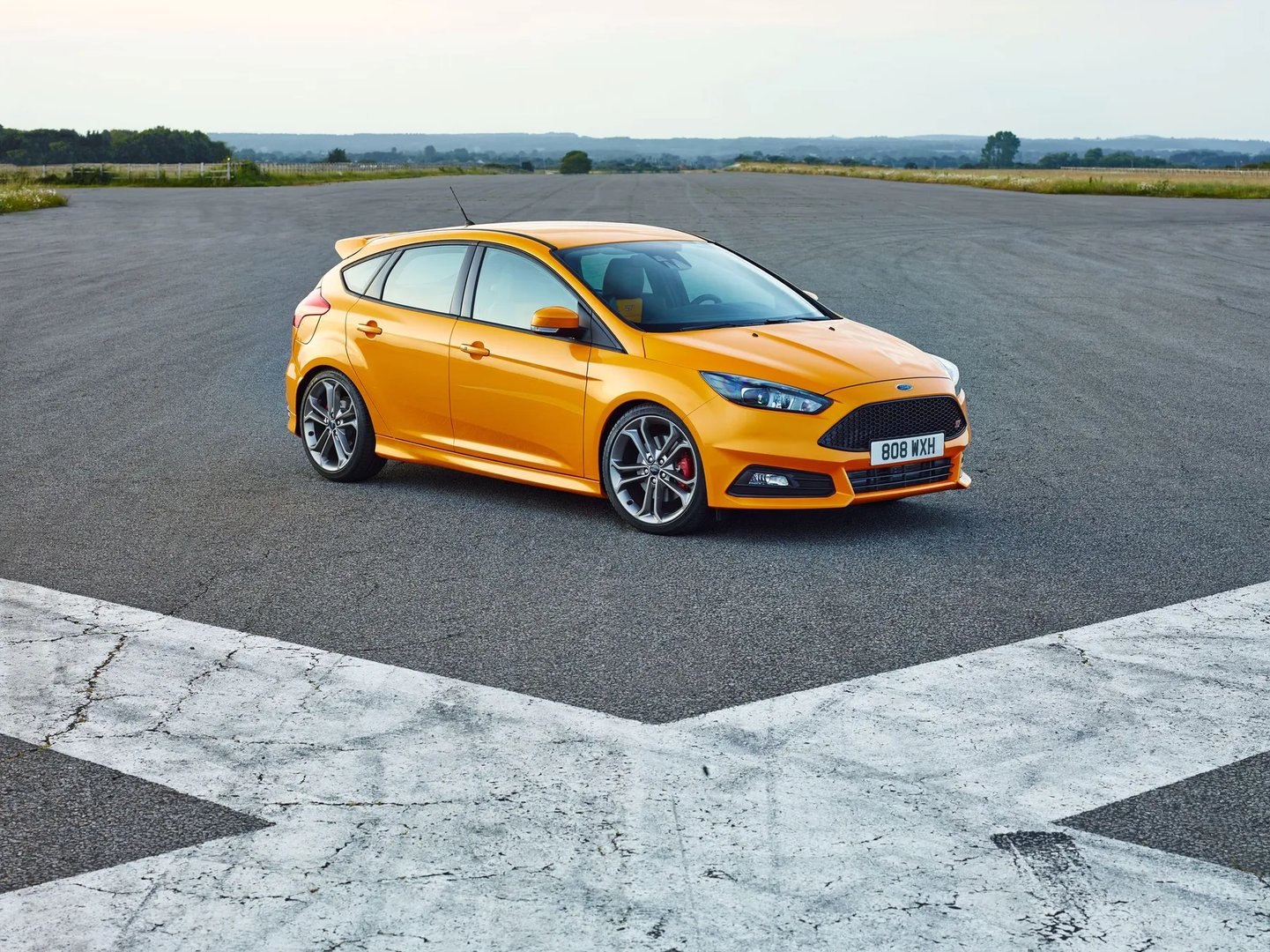 Ford_Focus_ST_3_generation_restyling__Hatchback_5-door__12.jpg