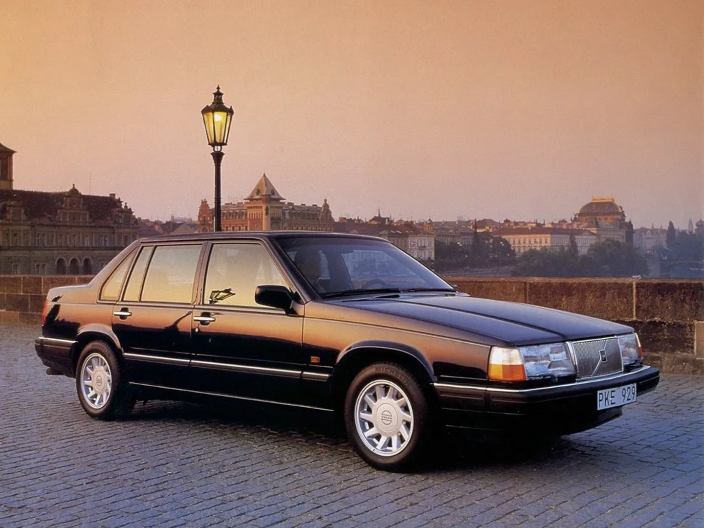 Volvo 960 1 generation  Sedan