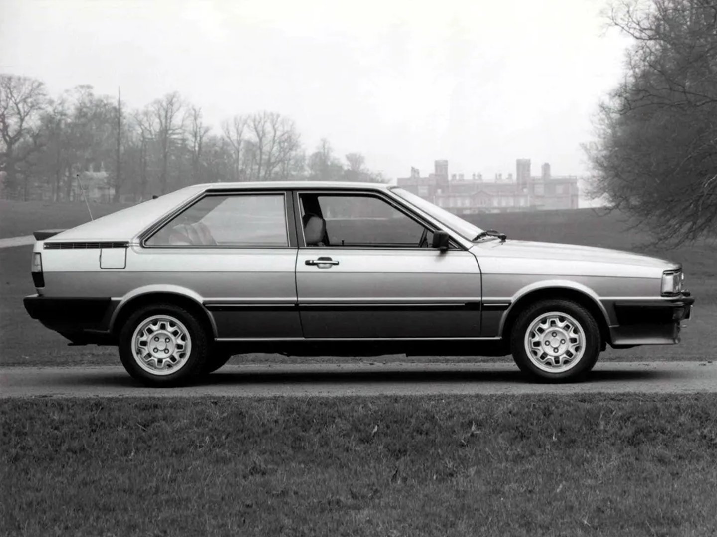 Audi_Coupe_1_generation__Coupe__11.jpg