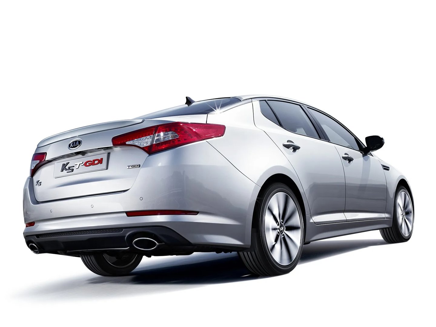 Kia_K5_1_generation__Sedan__4.jpg