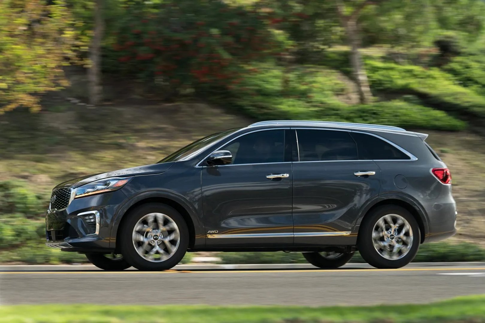 Kia_Sorento_3_generation_restyling__SUV_5-doors__7.jpg