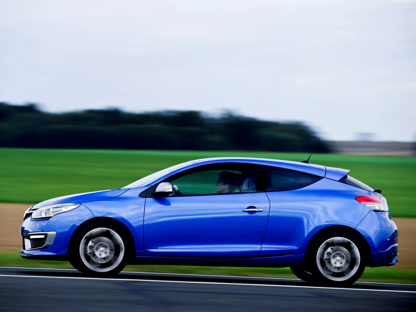 Renault_Megane_3_generation_restyling_2__Hatchback_3-door__3.jpg