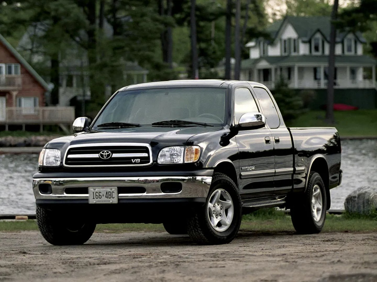 Toyota_Tundra_1_generation__Pickup_1.5-cab__1.jpg