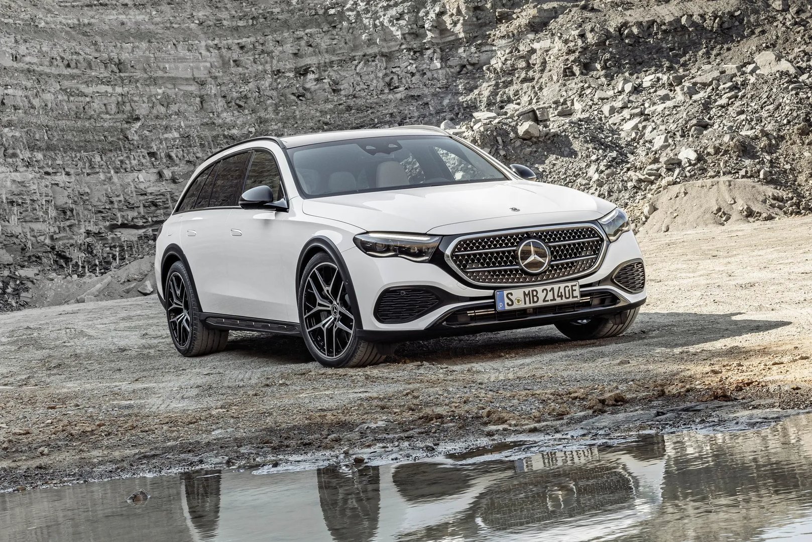 Mercedes_E-Class_All-Terrain_6_generation__Estate_5-door__6.jpg