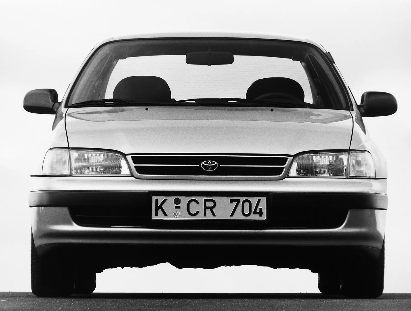 Toyota_Carina_E_1_generation__Sedan__7.jpg