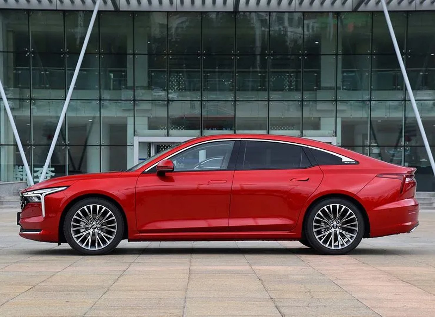 FAW_Besturn_B70_3_generation__Liftback__3.jpg