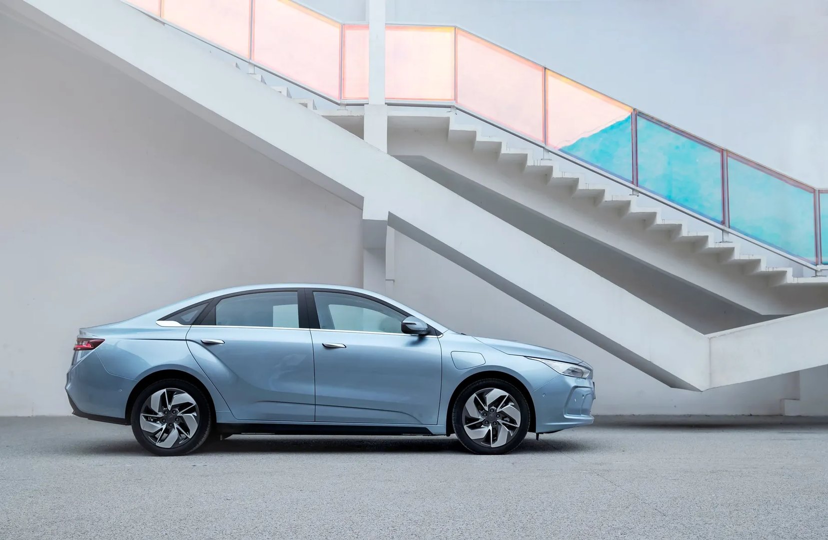 geometry_A_1_generation__Sedan__3.jpg