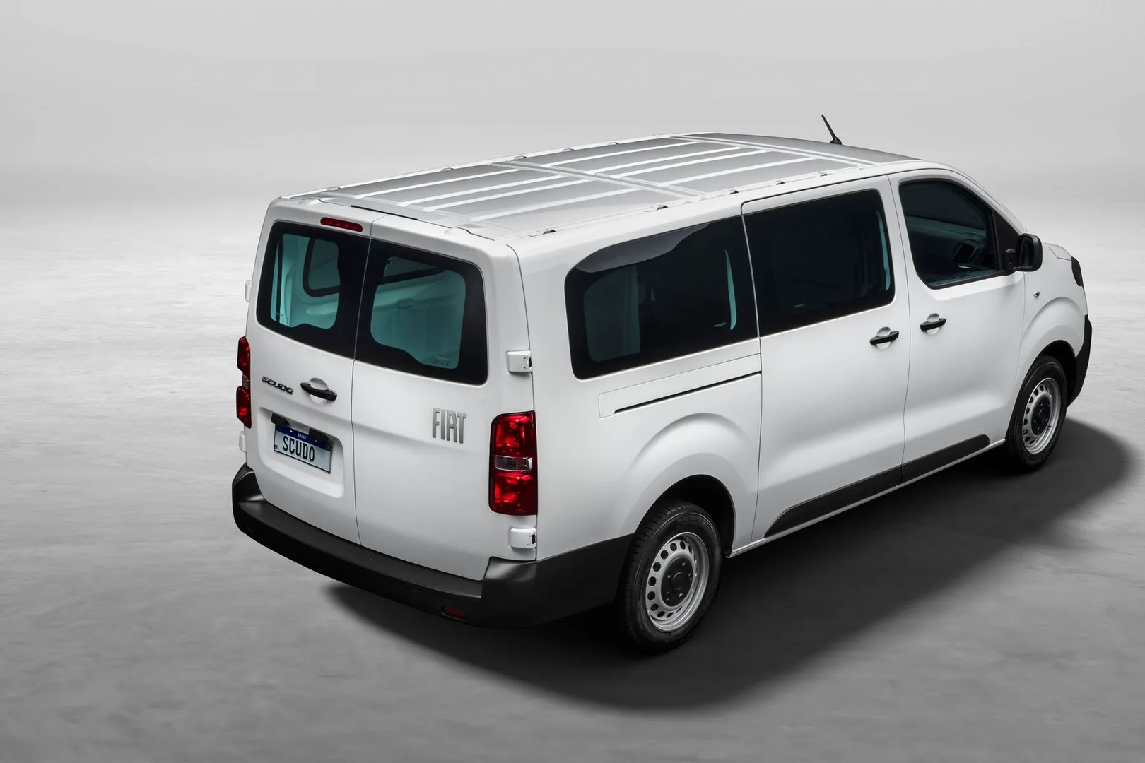 Fiat_Scudo_3_generation__Minivan__2.jpg