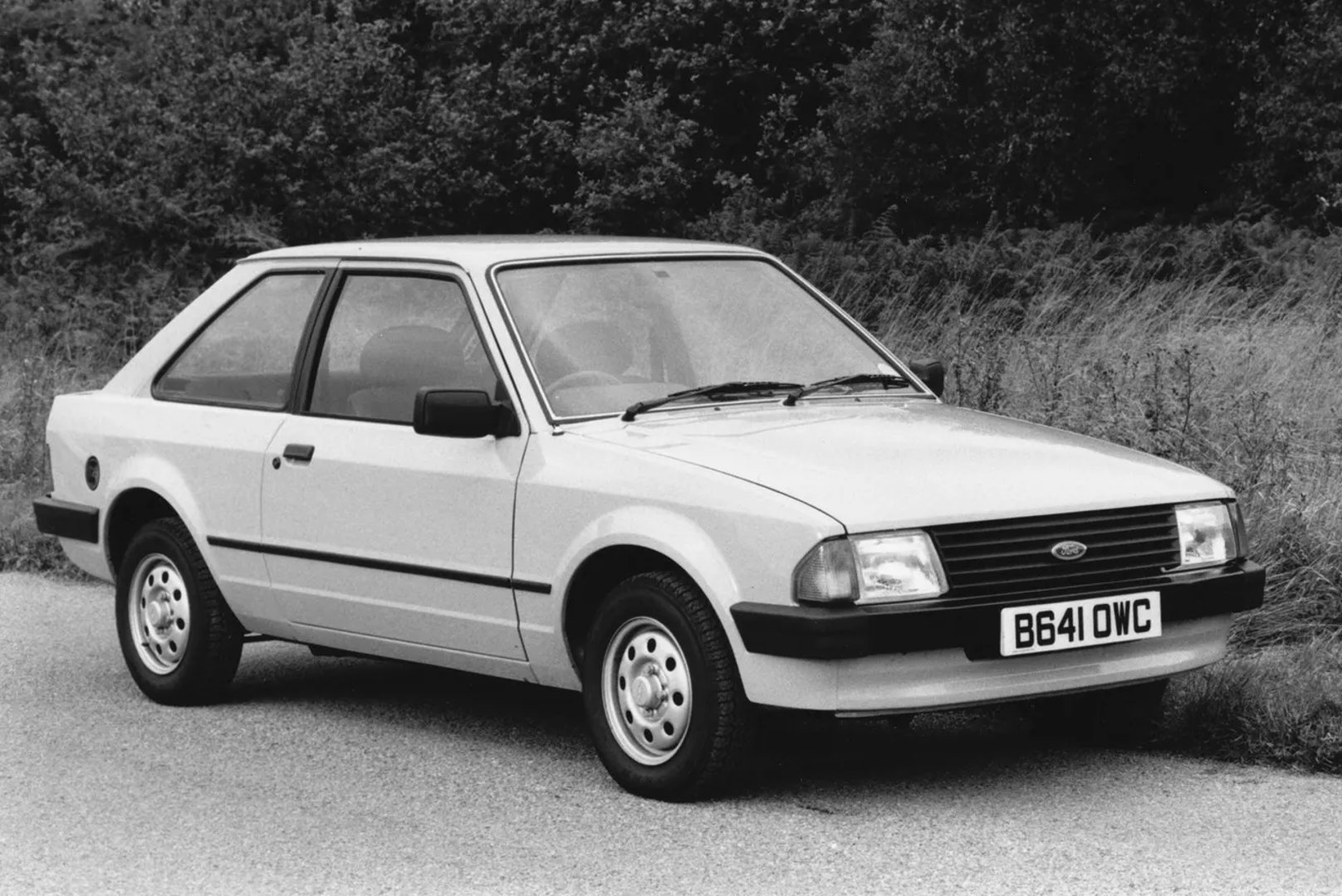 Ford_Escort_3_generation__Mini_3-doors__4.jpg