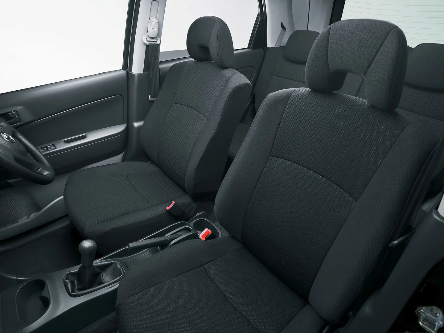 Toyota_Rush_1_generation__SUV_5-doors__9.jpg