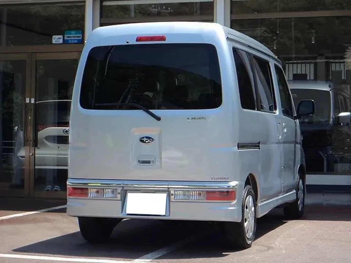 Subaru_Dias_Wagon_1_generation__Minivan__1.jpg
