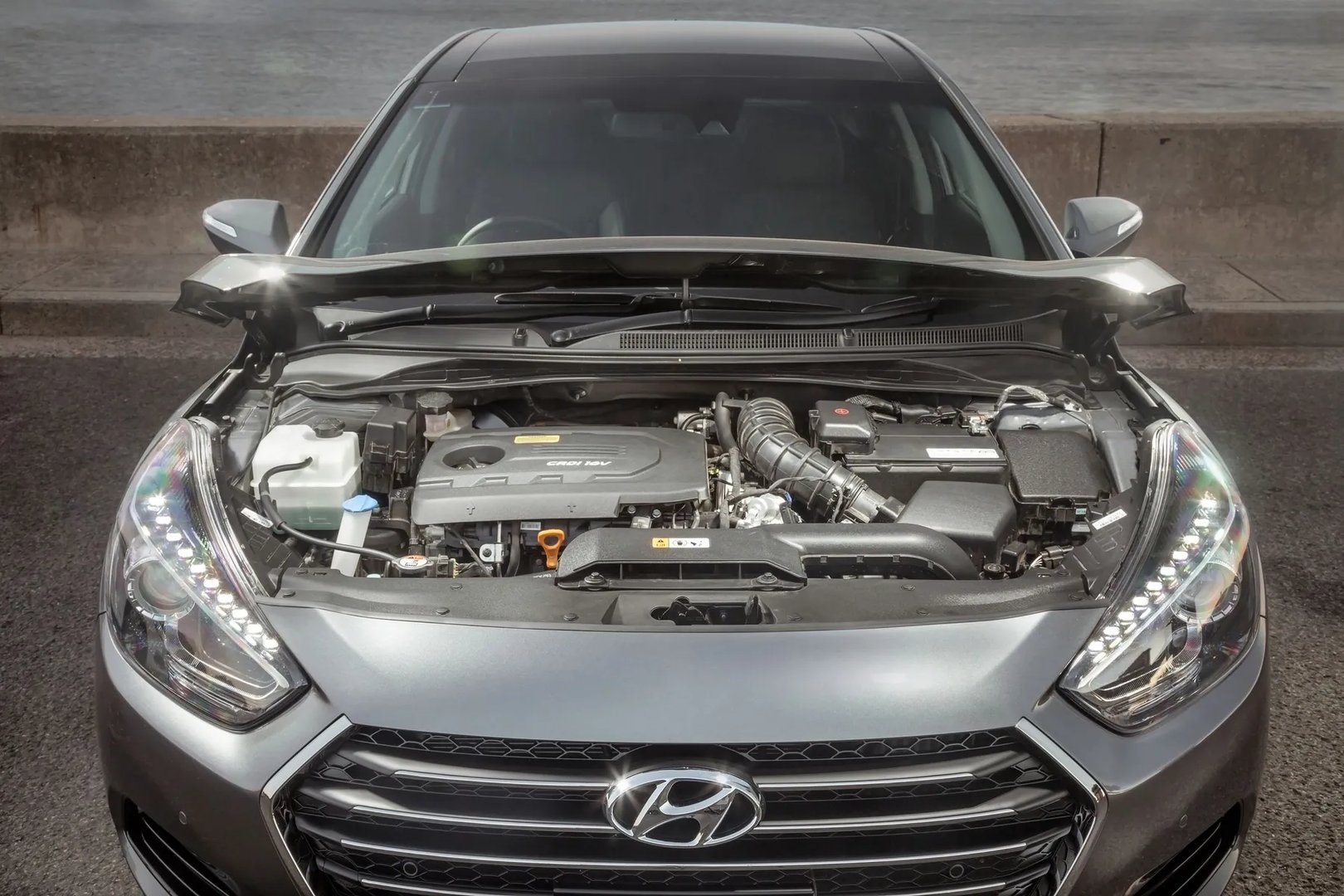 Hyundai_i40_1_generation_restyling_2__Sedan__7.jpg