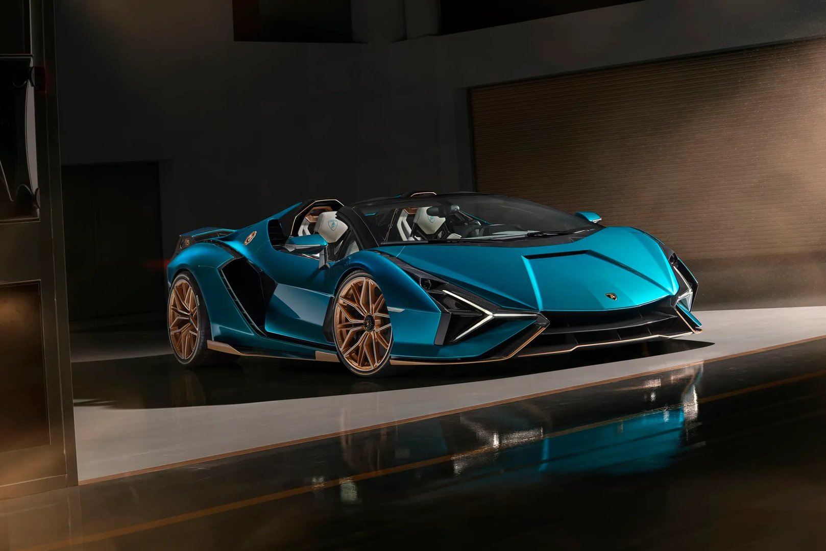 Lamborghini_Sian_FKP_37_1_generation__Roadster__1.jpg
