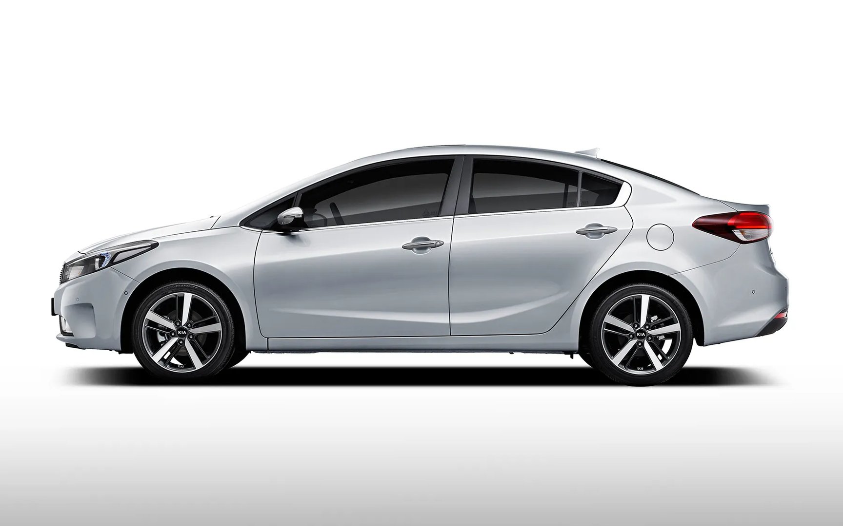 Kia_K3_1_generation_restyling__Sedan__1.jpg