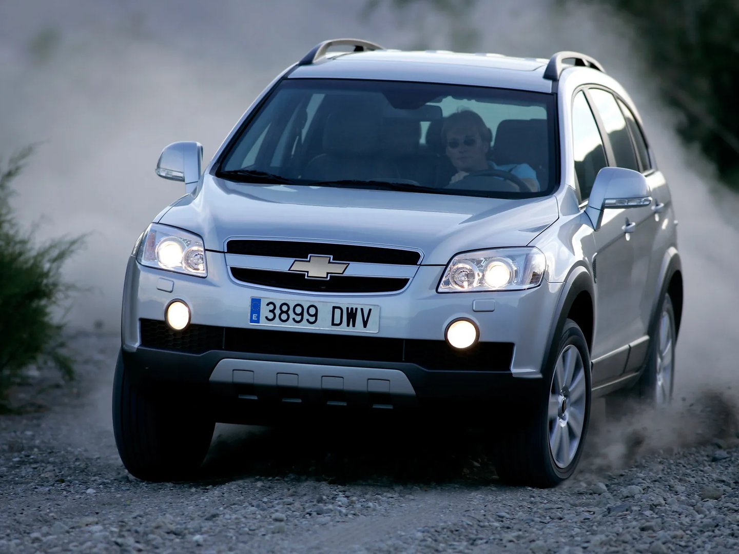 Chevrolet_Captiva_1_generation__SUV_5-doors__6.jpg