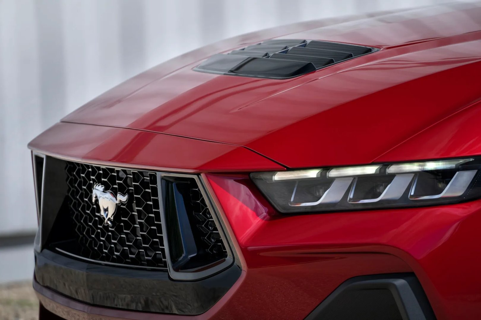 Ford_Mustang_7_generation__Cabrio__3.jpg
