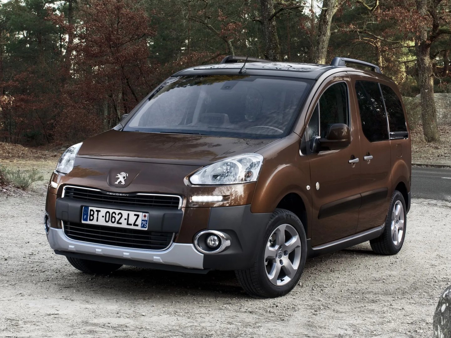 2 generation, restyling 