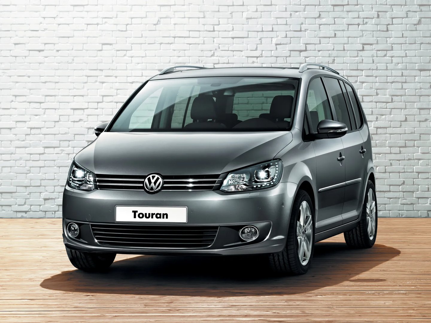 1T3  Compact Van