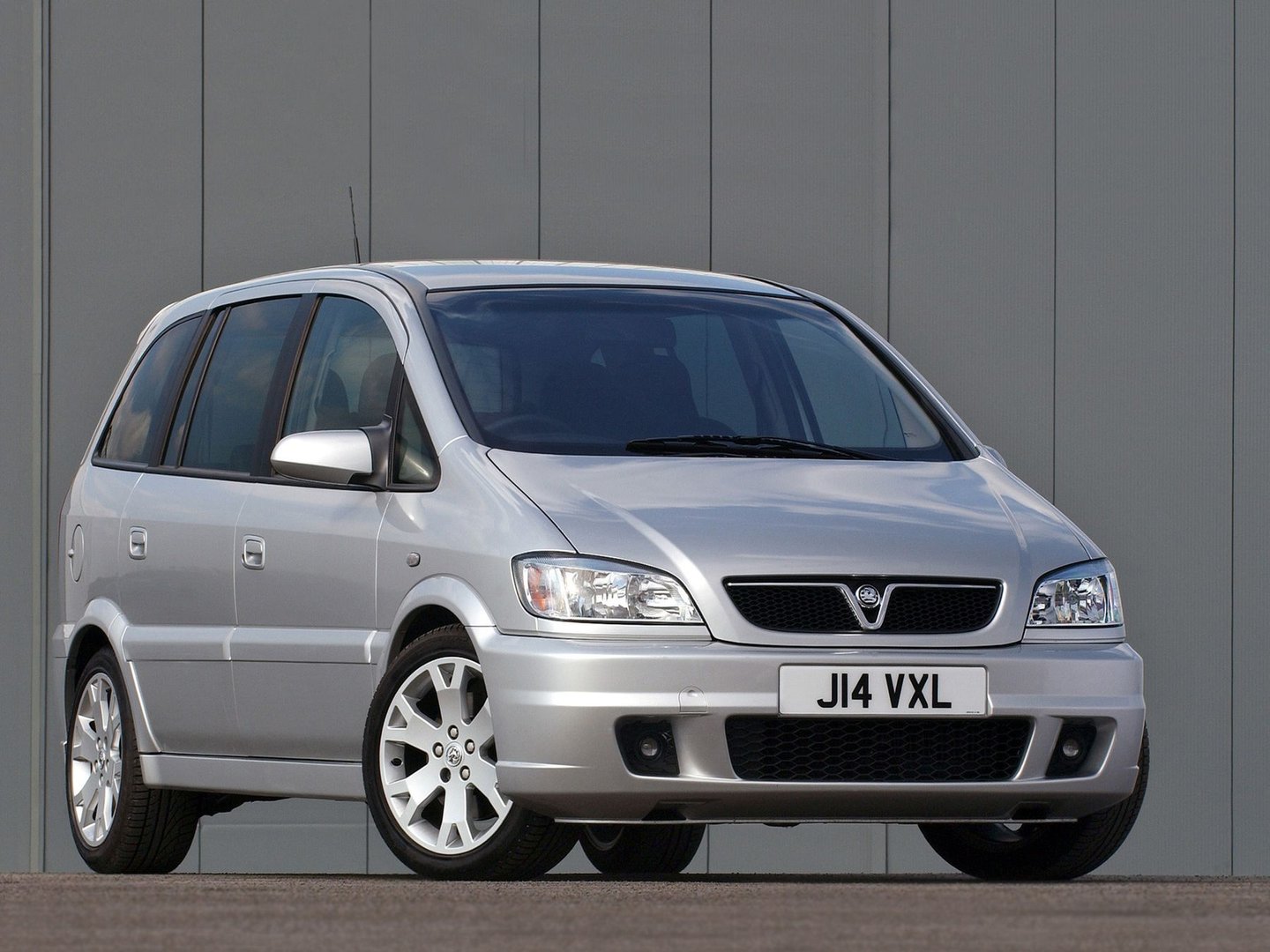 vauxhall_Zafira_1_generation_restyling__Compact_Van__15.jpg