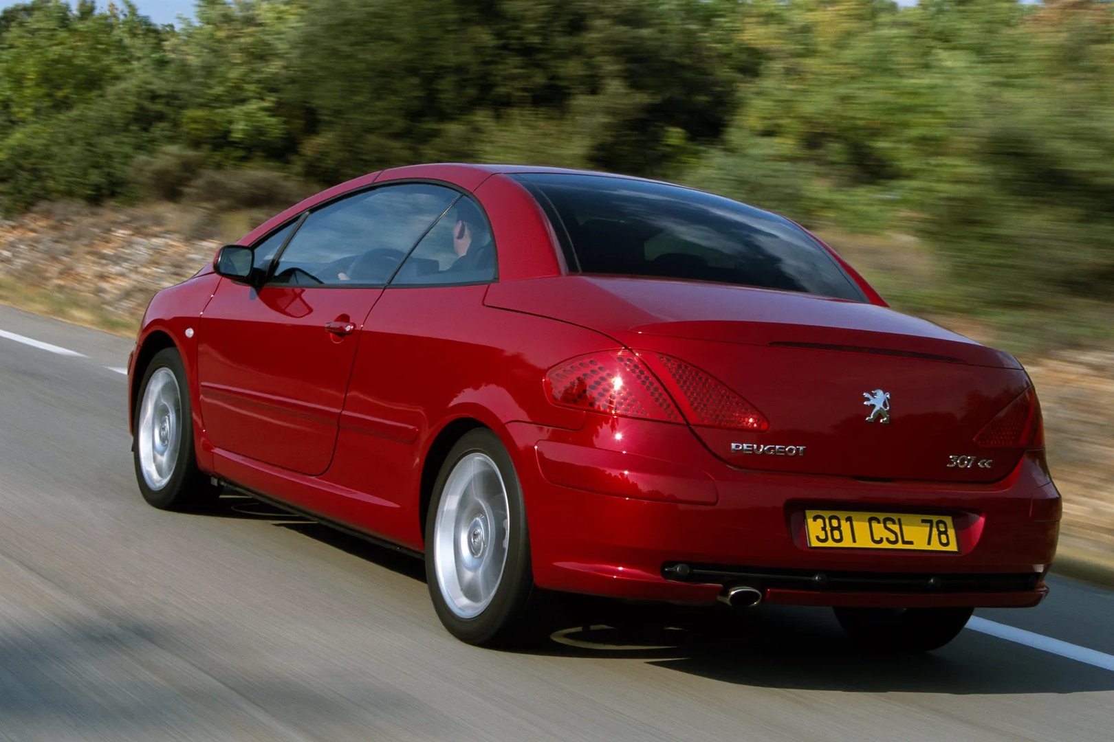 Peugeot_307_1_generation__Cabrio__5.jpg