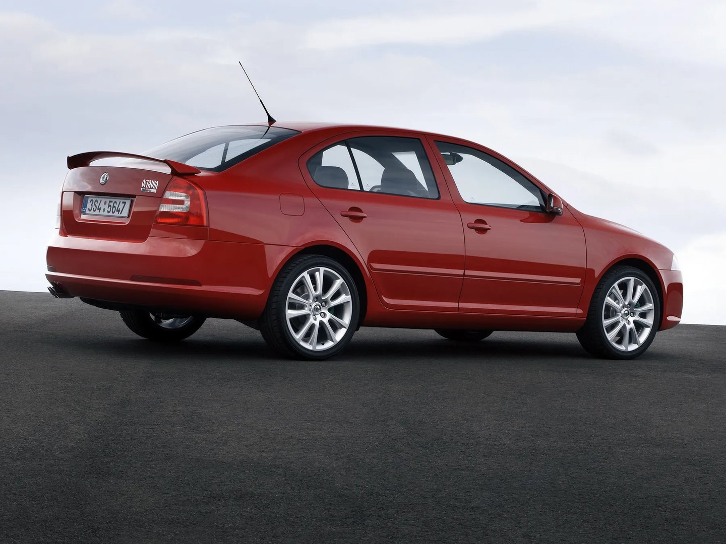 Skoda_Octavia_RS_2_generation__Liftback__3.jpg