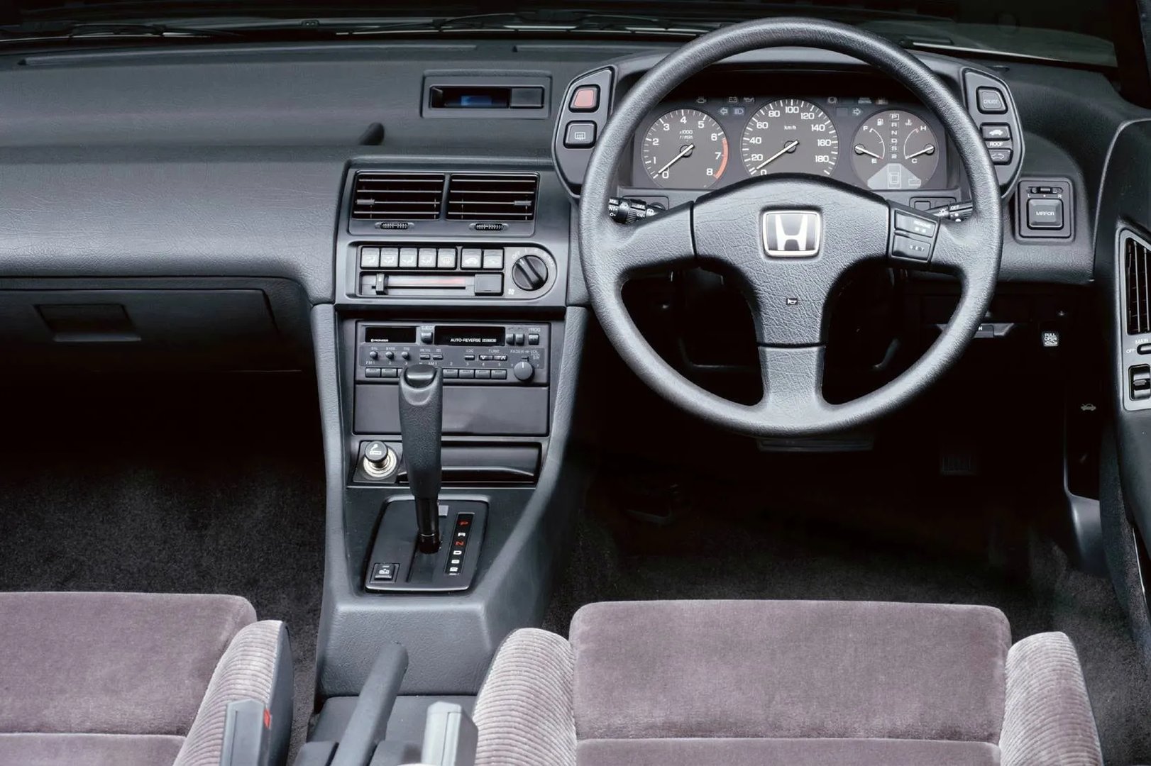 Honda_Prelude_3_generation__Coupe__8.jpg
