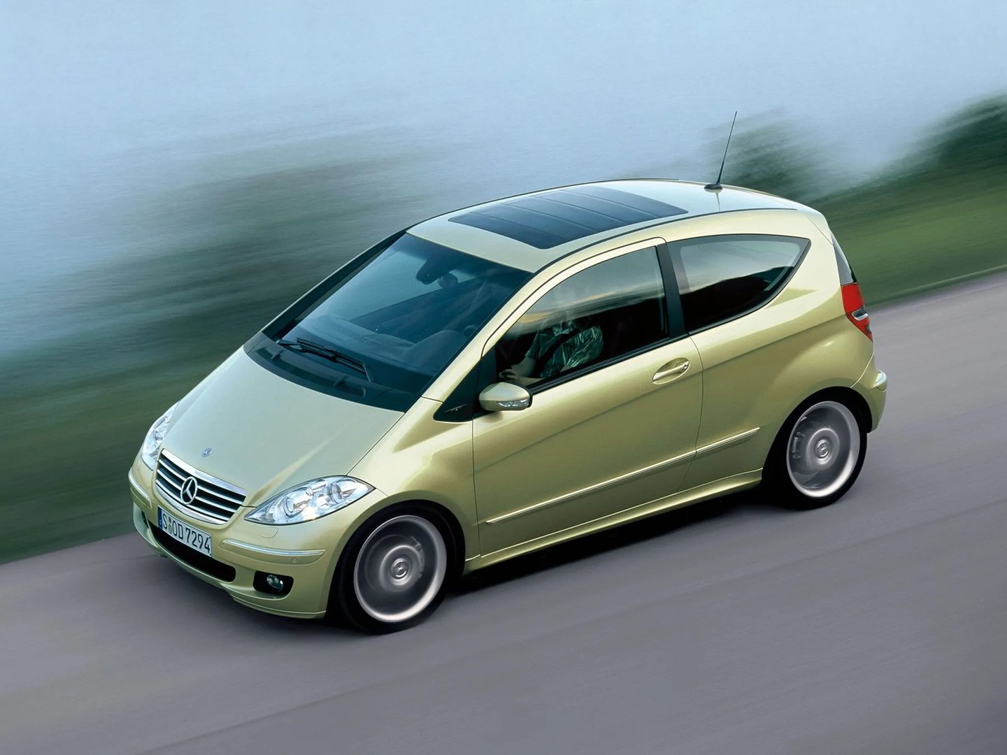 Mercedes_A-Class_2_generation__Mini_3-doors__2.jpg
