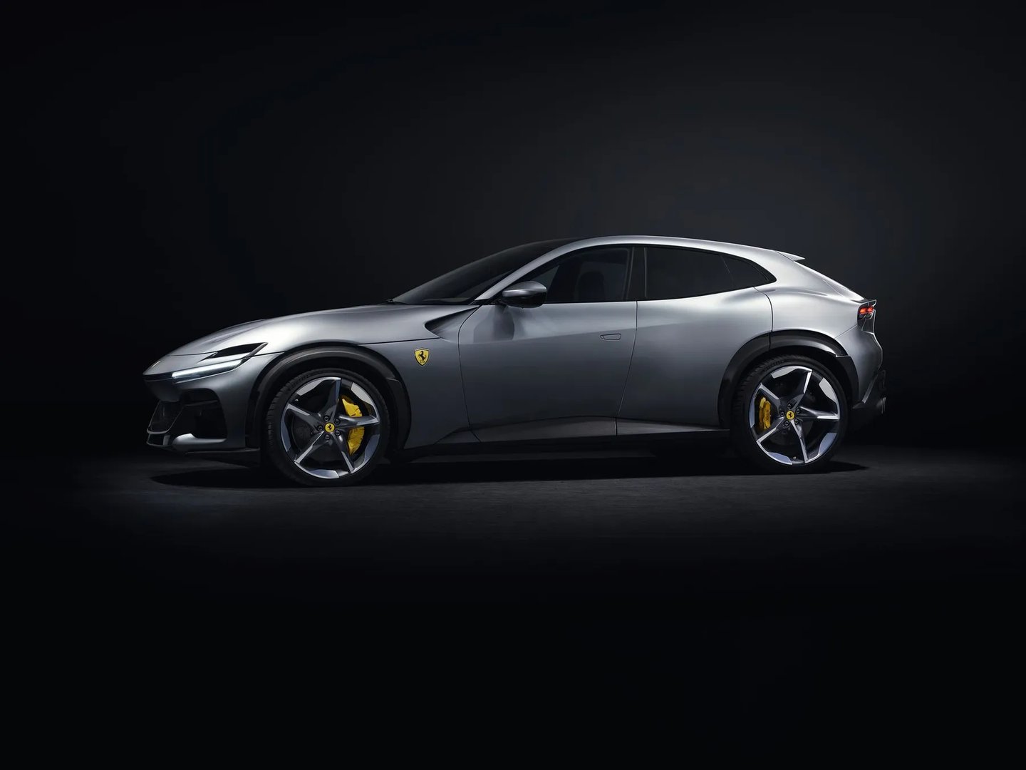 Ferrari_Purosangue_1_generation__SUV_5-doors__2.jpg