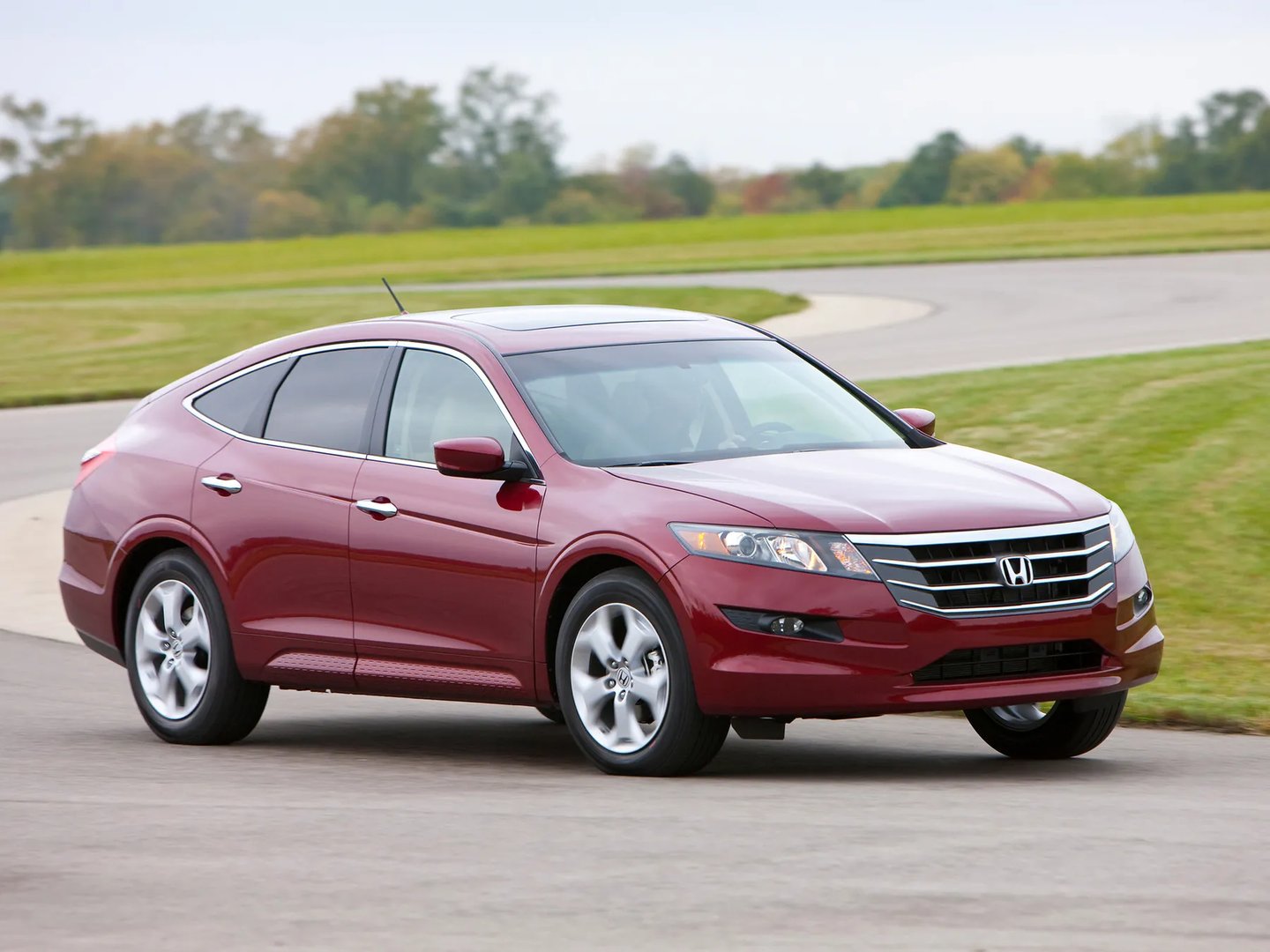 Honda_Crosstour_1_generation__SUV_5-doors__1.jpg