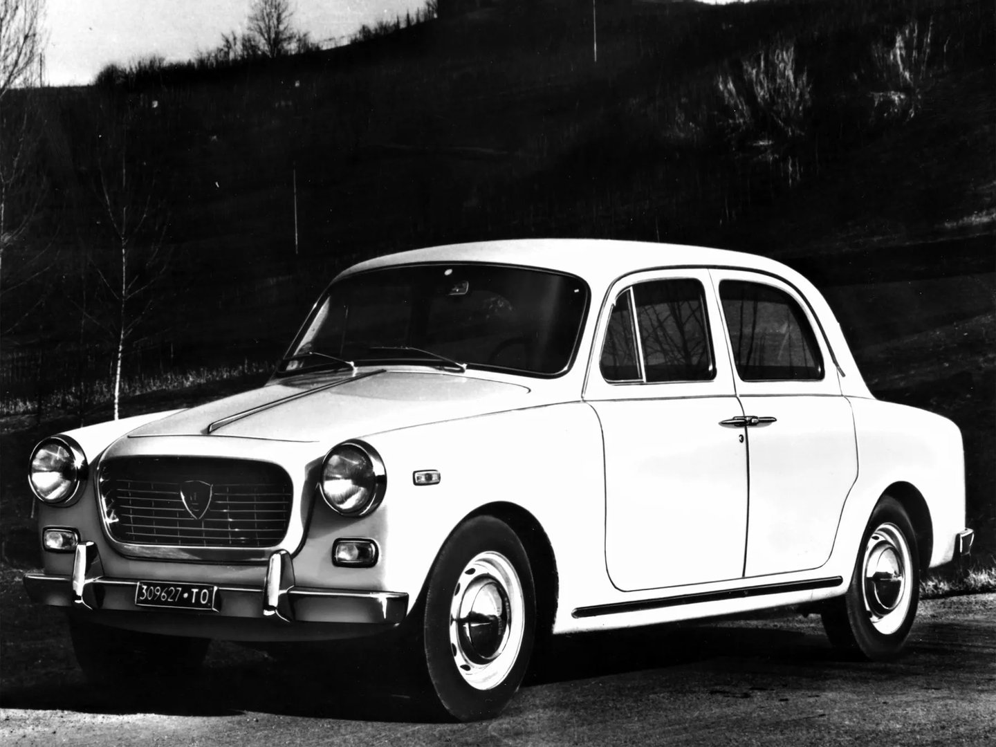 Lancia_Appia_1_generation__Sedan__1.jpg