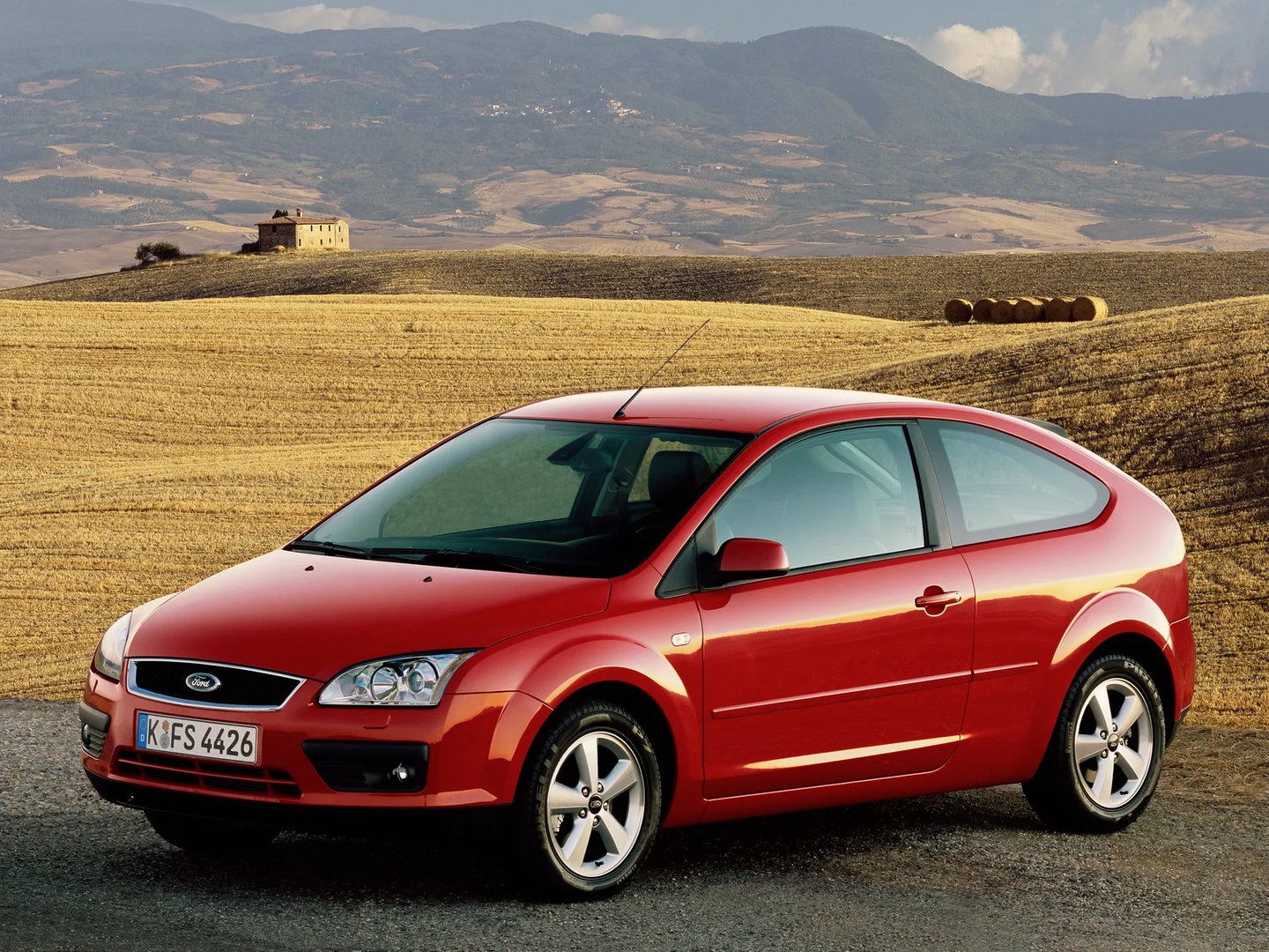 CB4  Hatchback 3-door