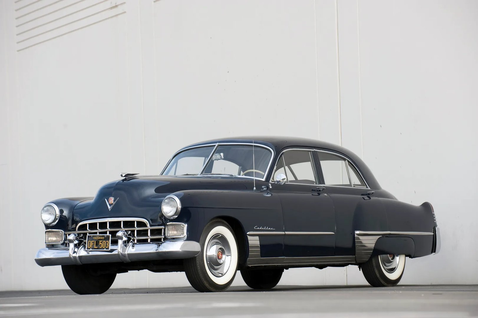 Cadillac_Series_62_3_generation__Sedan__2.jpg