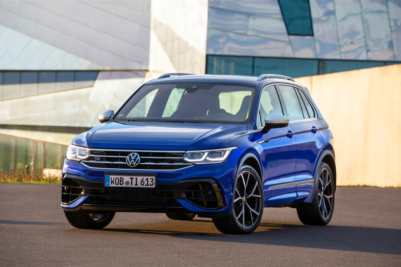 Volkswagen_Tiguan_R_2_generation_restyling__SUV_5-doors__4.jpg
