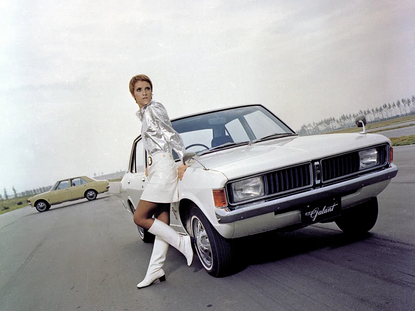 Mitsubishi_Galant_1_generation__Sedan__4.jpg