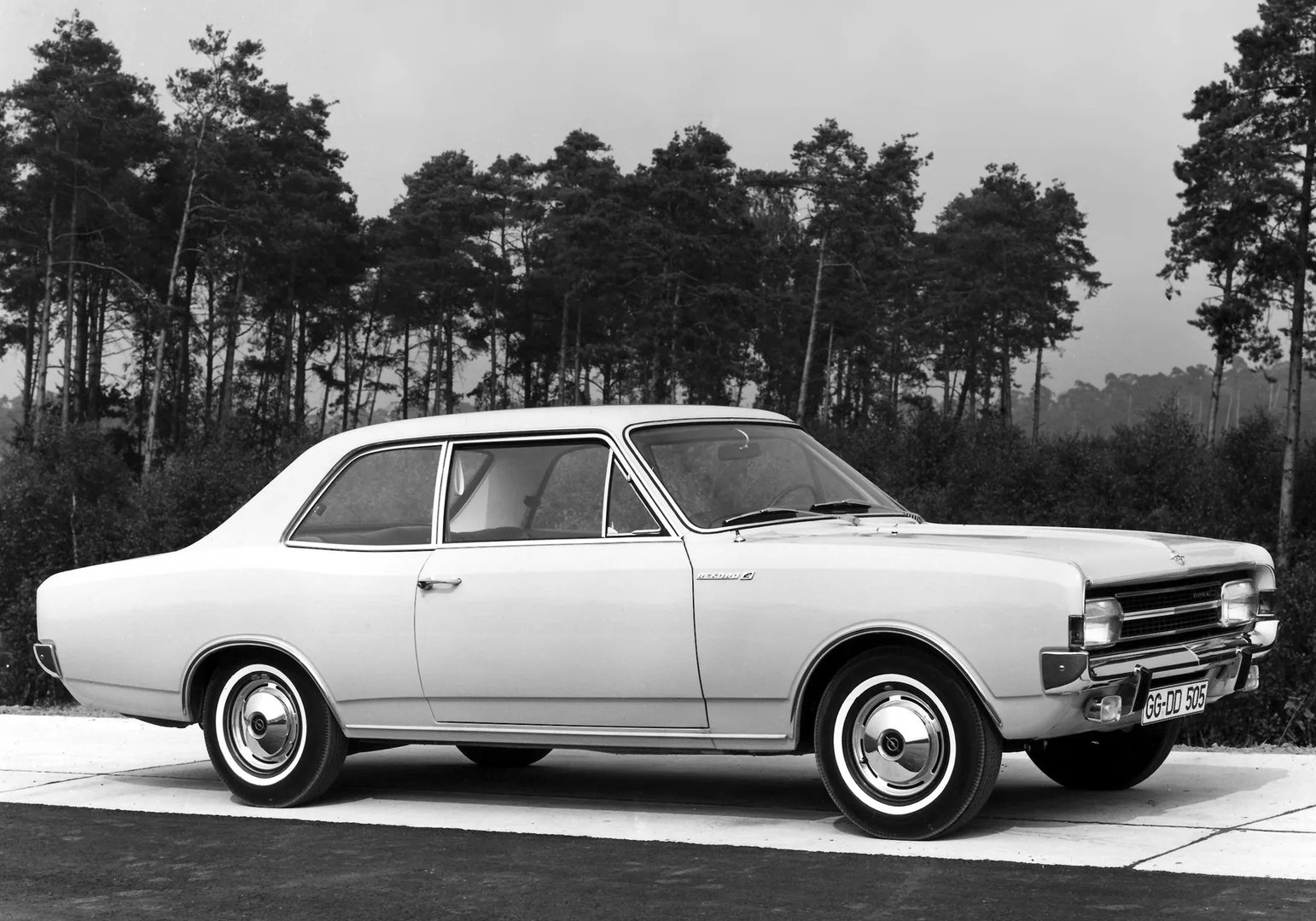 Opel Rekord 3 generation  Sedan 2-doors