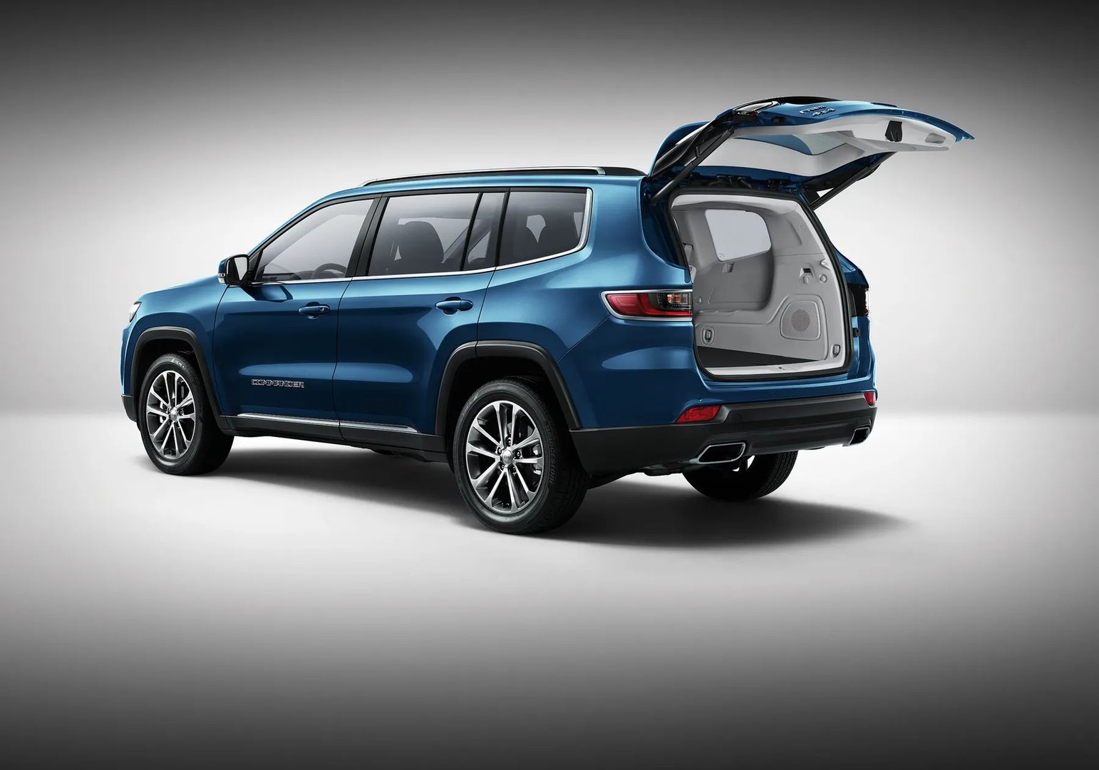 Jeep_Commander_2_generation__SUV_5-doors__1.jpg