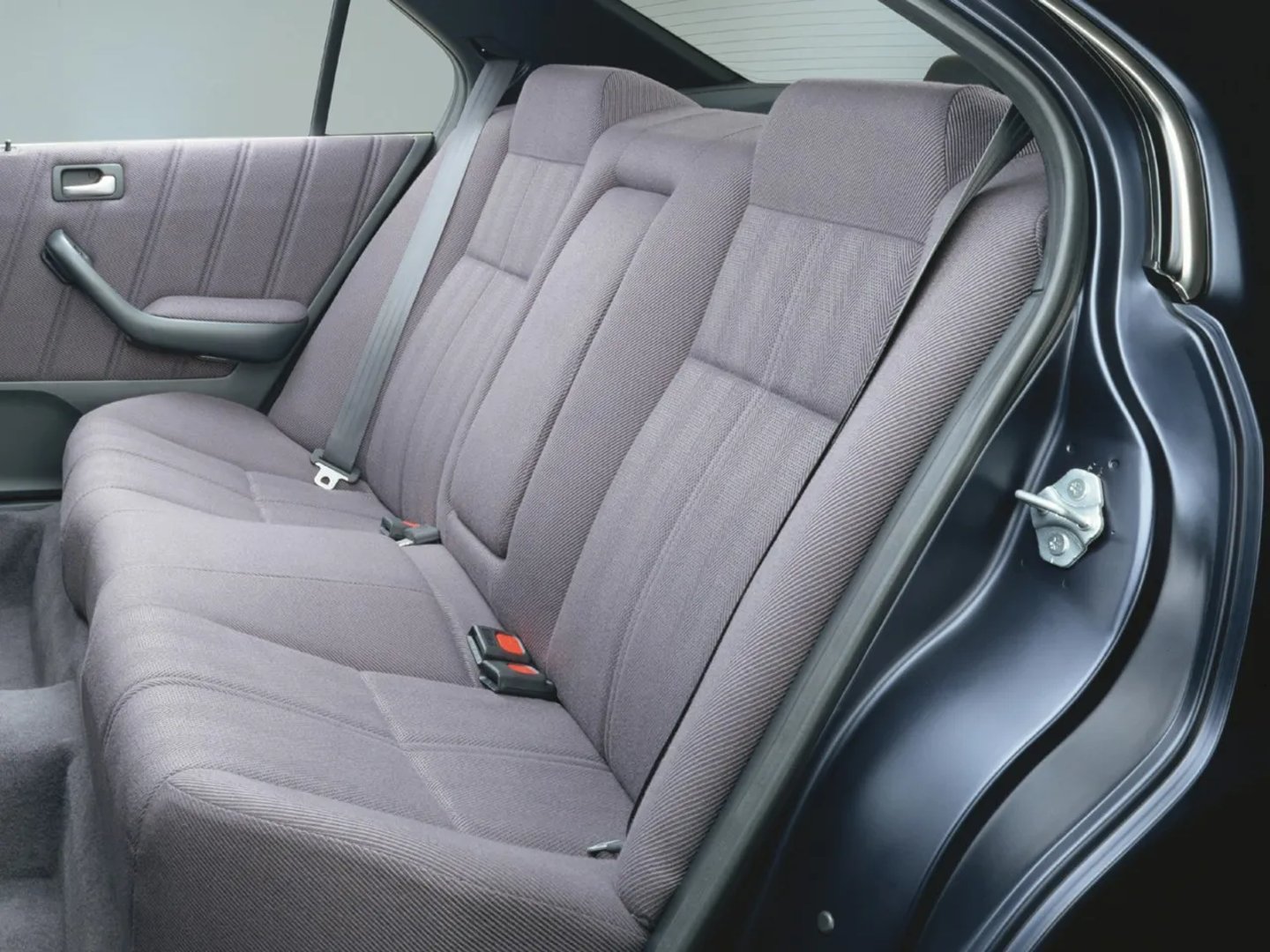 Honda_Ascot_2_generation__Sedan__12.jpg